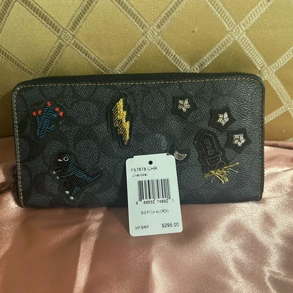 Coach large continental zippered wallet new with tags, Rexy design - Picture 1 of 8